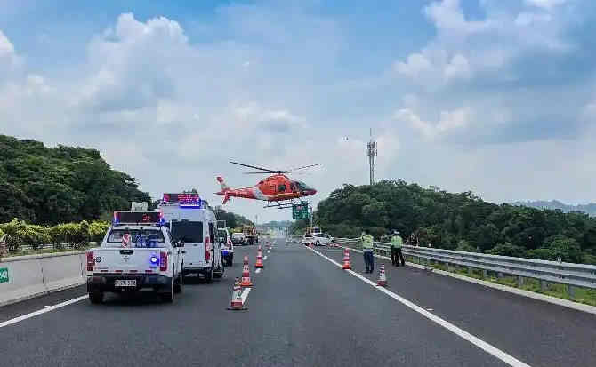 鸡泽高速公路汽车救援案例